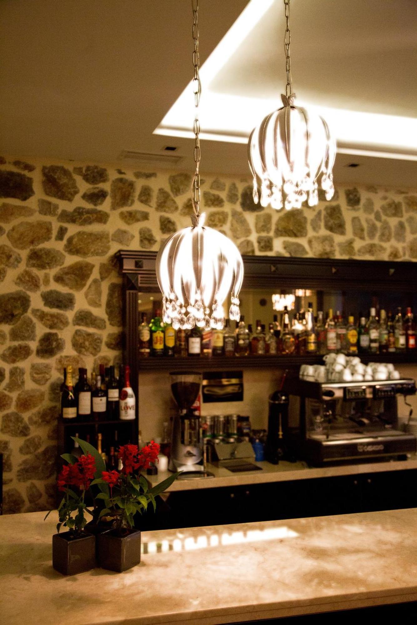Enastron View Hotel Kastoria Buitenkant foto