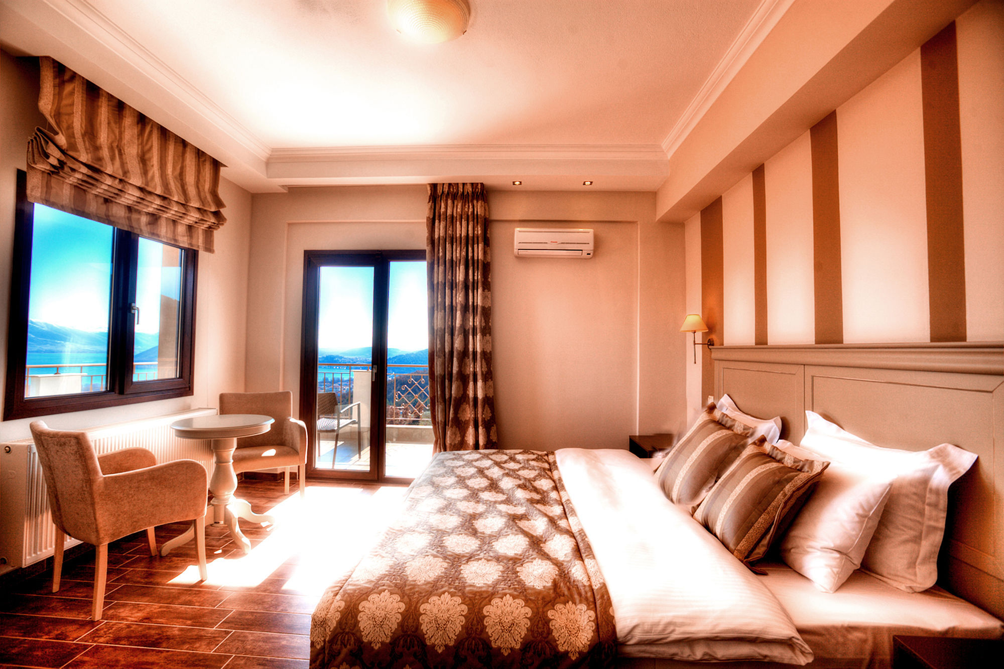 Enastron View Hotel Kastoria Buitenkant foto