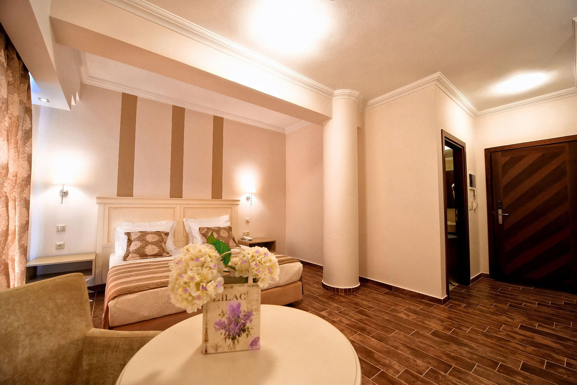 Enastron View Hotel Kastoria Buitenkant foto
